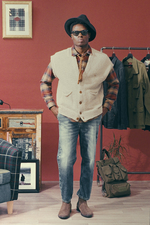 WOOL VEST